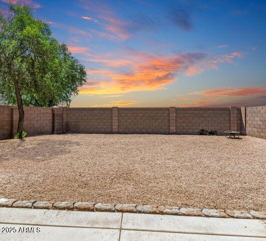 Building Photo - 4655 E Mountain Vista Dr