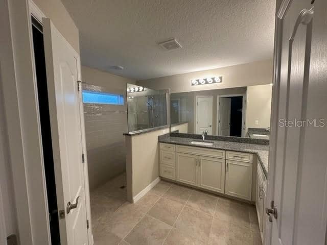 Building Photo - 9 Lewis Pl