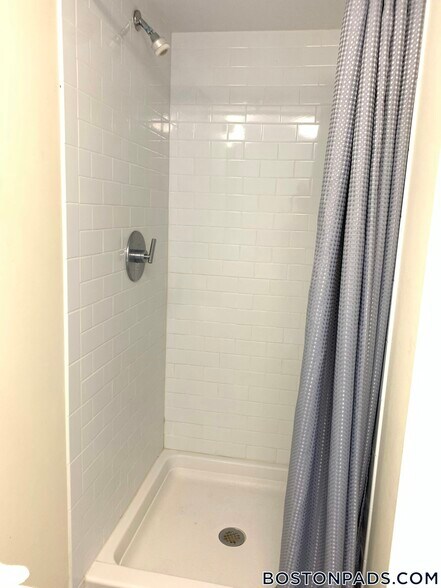 Building Photo - 8 Winter St