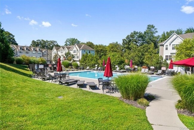 Building Photo - 10 Silas Seaman St