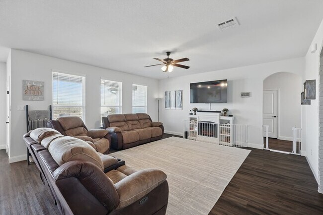 Building Photo - Spacious 3-Bed + Game Room on Corner Lot with Patio & Pool Access – $2,800/mo