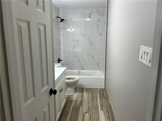 Building Photo - 9104 Amour Dr
