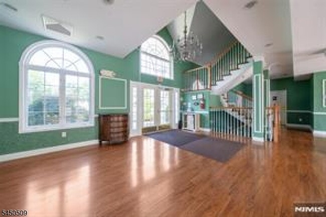 Building Photo - 400 Manchester Dr