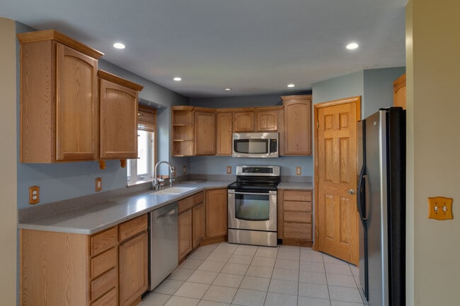 Building Photo - 12912 Silver Springs Ln