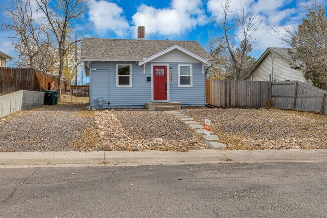 Primary Photo - 134 S Quitman St