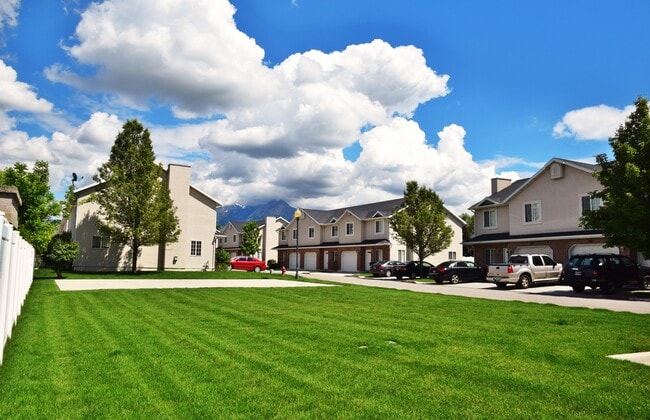 Building Photo - 352 E Newsome Park Ln