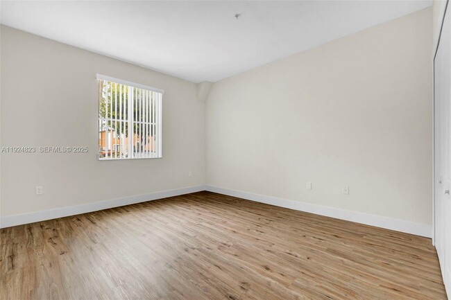 Building Photo - 7250 NW 177th St