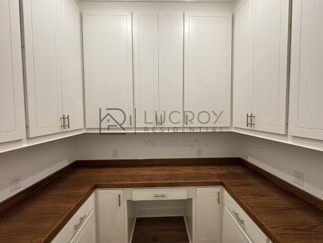 Building Photo - 203 Baleigh Dr