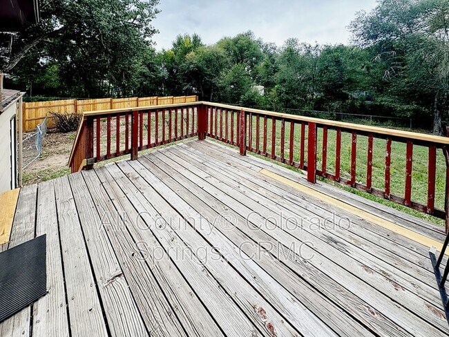 Building Photo - 1389 Commanchero Ct