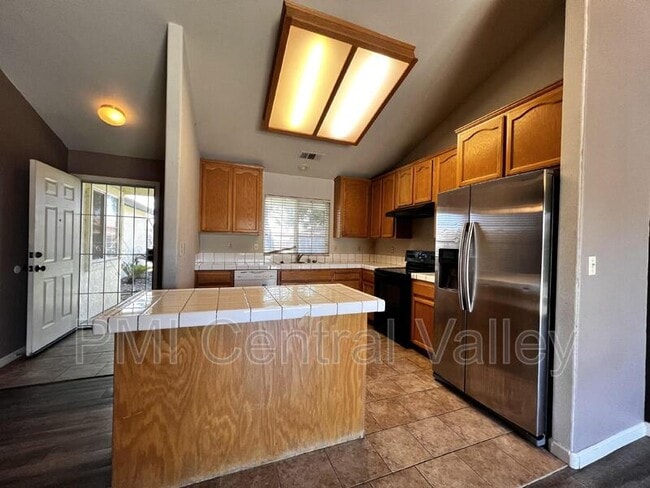 Building Photo - 3492 Gerald Ct