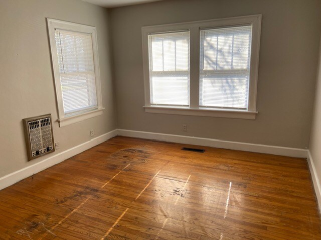 Building Photo - 1810 Jordan Ave