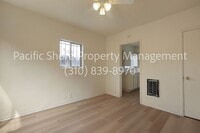 Building Photo - 839 Bartlett St