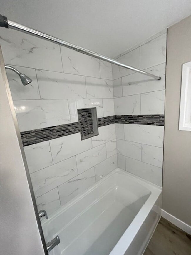 Building Photo - ***COMING SOON***  Beautifully Remodeled 3-Bedroom Home in Prime La Habra Location