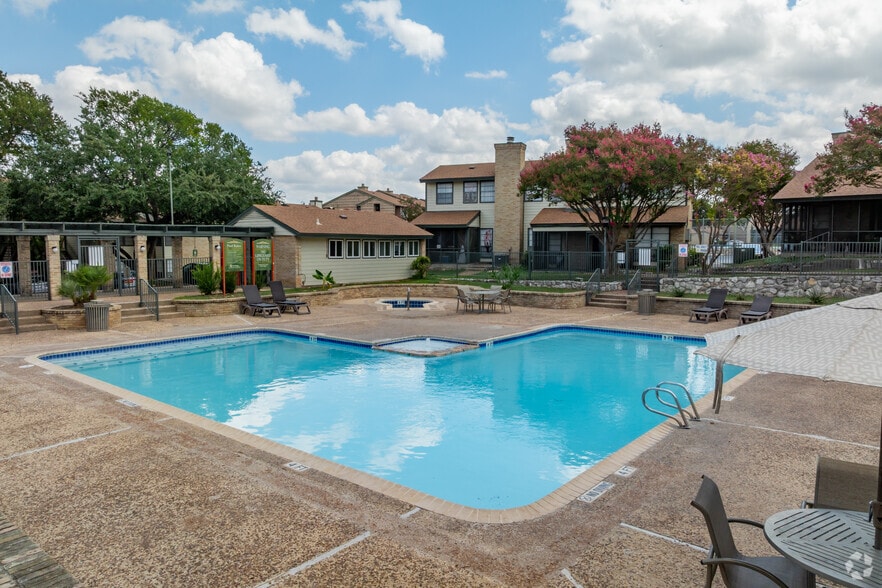 Primary Photo - Camino Real San Antonio