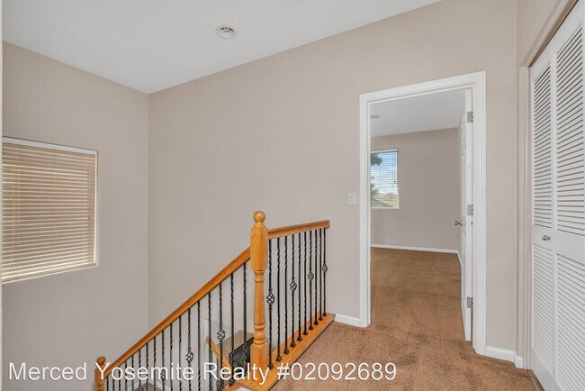 Building Photo - 4 br, 3 bath House - 490 Barclay Way