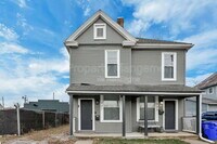 Building Photo - 907 Scott St