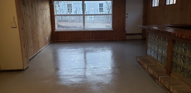 Basement walks out to backyard - 4101 Hillcrest Dr