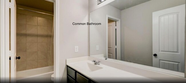 Building Photo - 22514 Woodmere Spur Ln