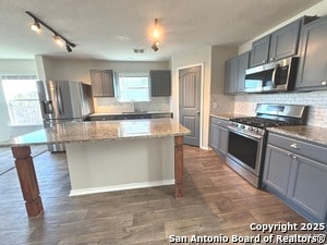 Building Photo - 14721 Hooded Merganser