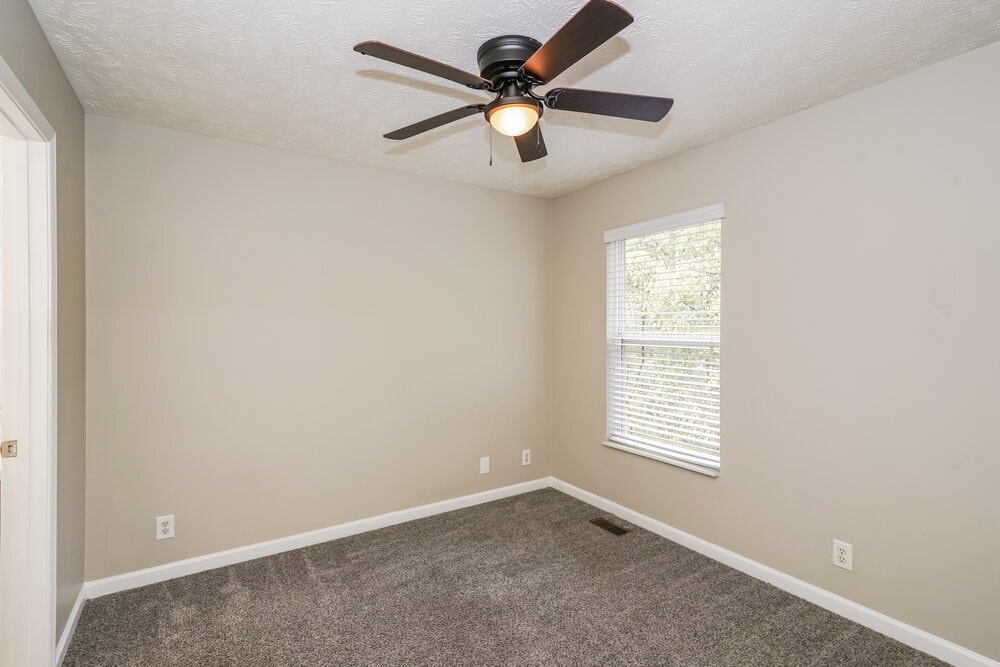 Building Photo - 1031 Bradford Park Rd