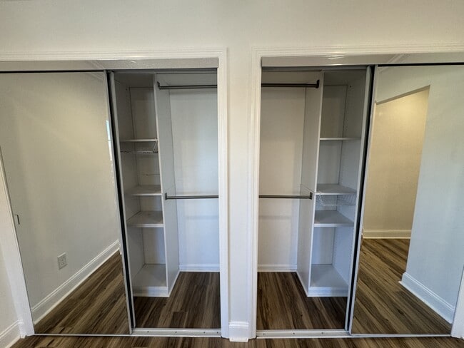 Building Photo - 3895 Azalean Dr