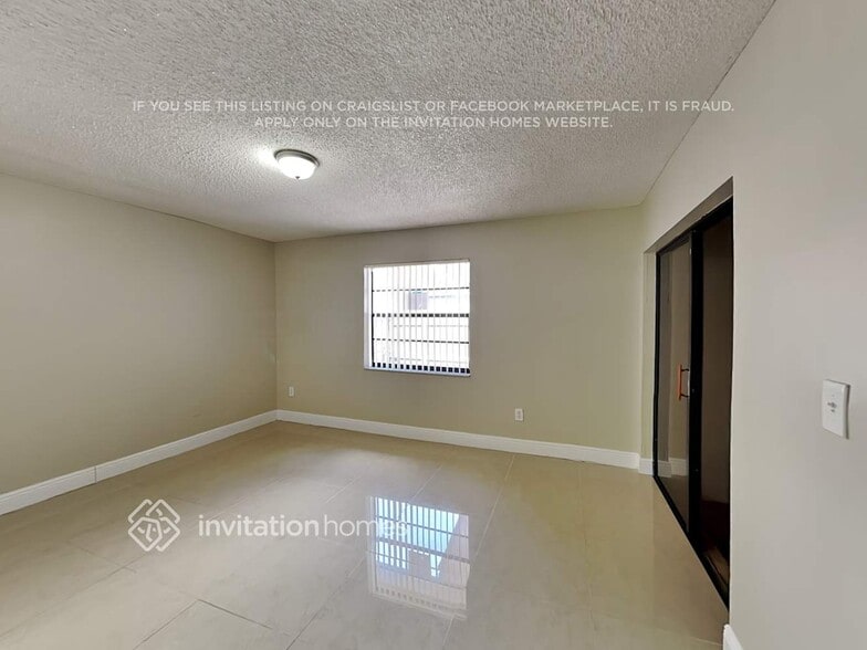 Building Photo - 1086 NW 128th Ave