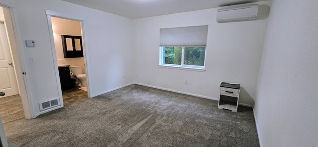 Building Photo - 7743 Blarney Stone Pl NW