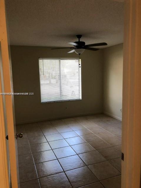 Building Photo - 1002 Coral Club Dr