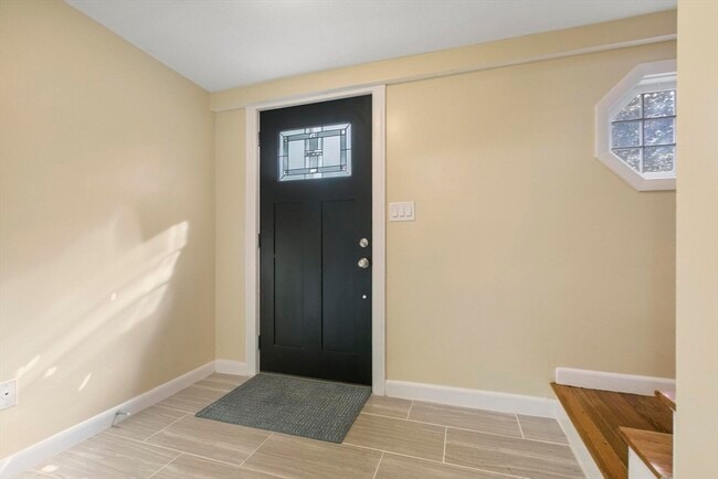 Building Photo - 74 Heywood Ave