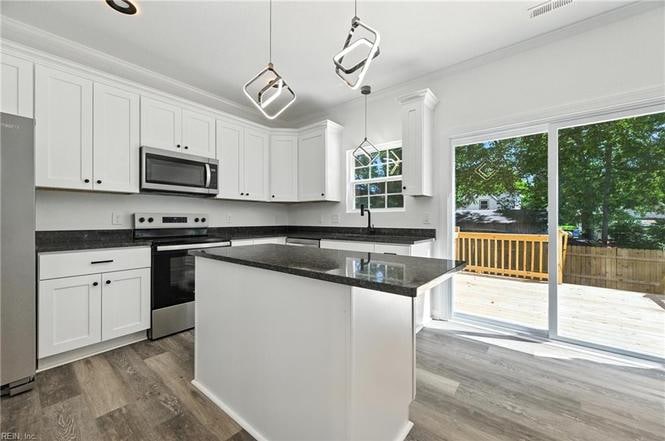 Building Photo - 236 Buxton Ave