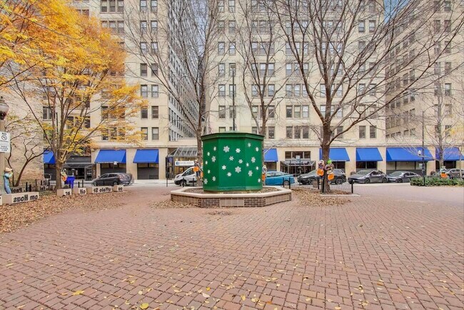 Building Photo - 780 S Federal St