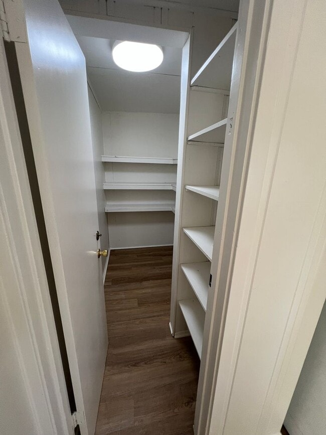 Building Photo - 486 Trinidad St