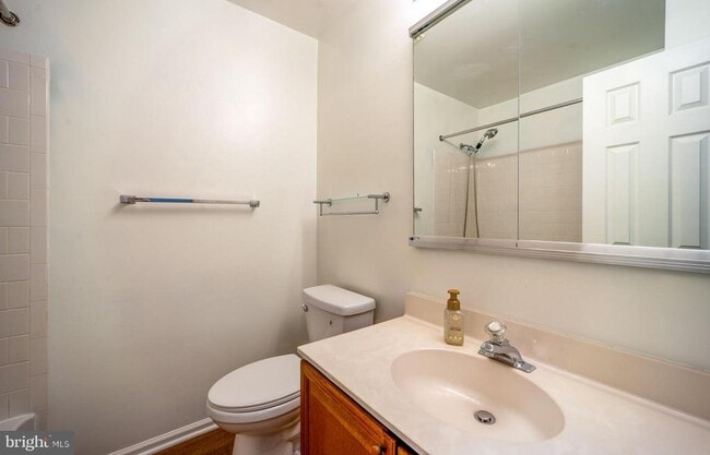 Building Photo - 8501 Blue Bird Woods Ct