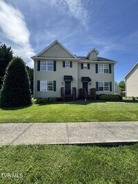 Building Photo - 617 Hazel St