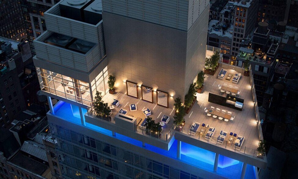 Building Photo - 42 W 33rd St