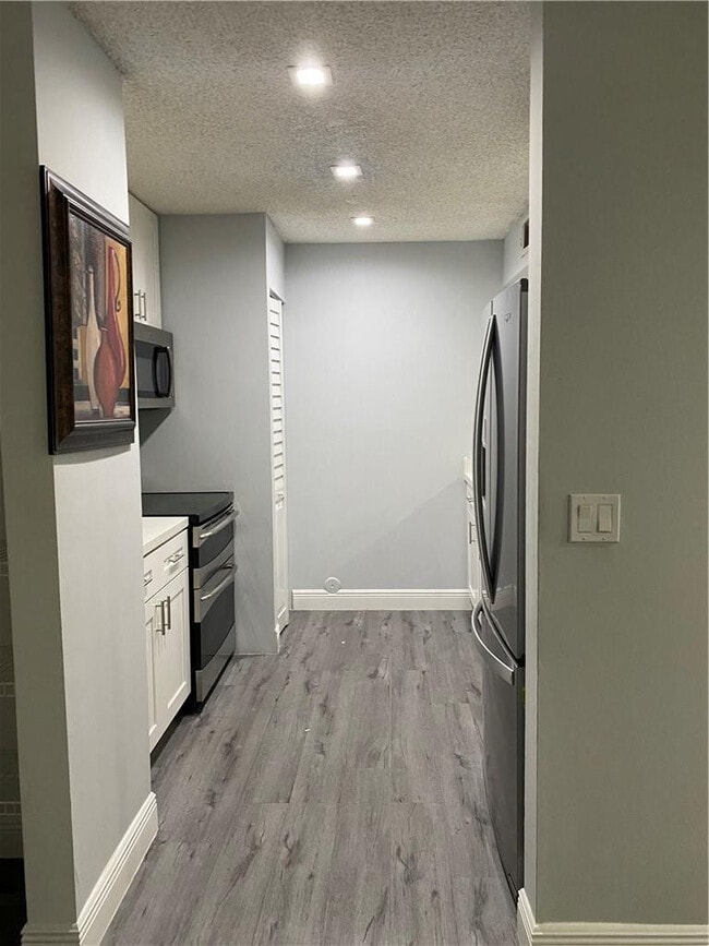 Building Photo - 401 SW 86th Ave