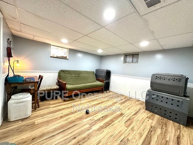 Building Photo - 5011 Miami St