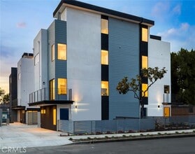 Building Photo - 231 N Burlington Ave