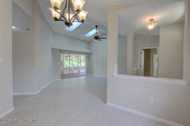 Building Photo - 4240 Wood Haven Dr