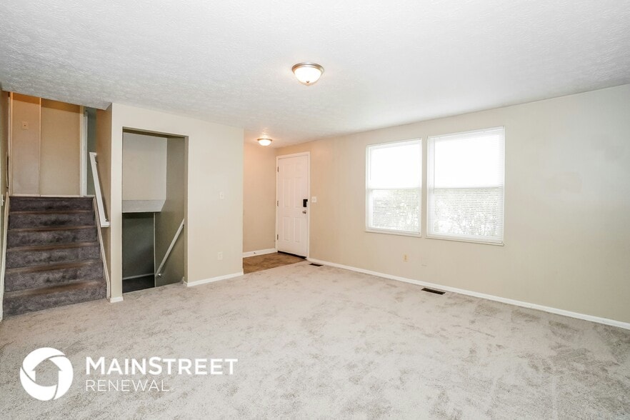 Building Photo - 4166 Clayridge Ln