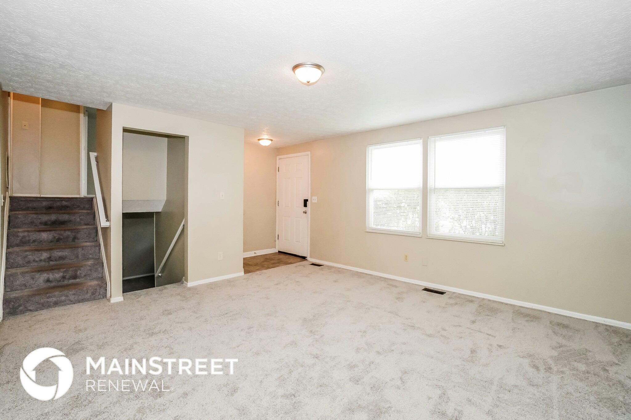 Building Photo - 4166 Clayridge Ln