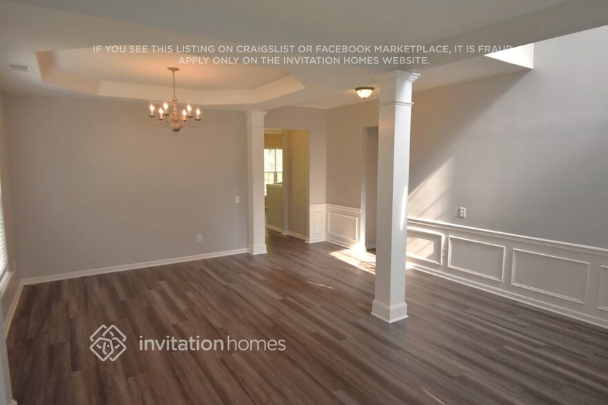 Building Photo - 11006 Holm Oak Pl