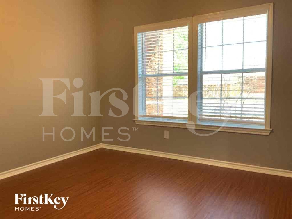 Building Photo - 3512 Big Horn Trail