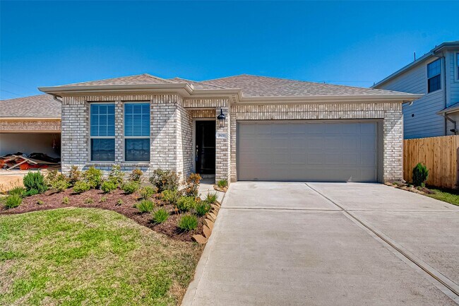 Building Photo - 8011 Colony Chase Ct