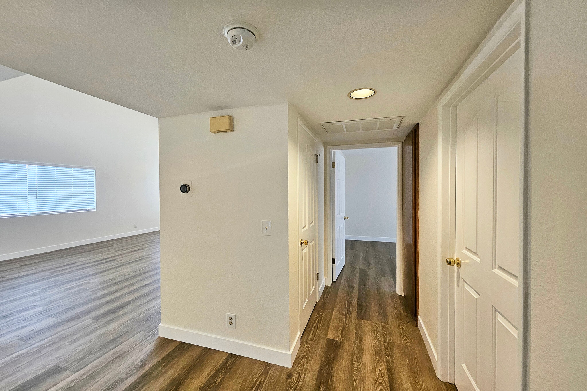 Building Photo - 7556 Thousand Oaks Dr