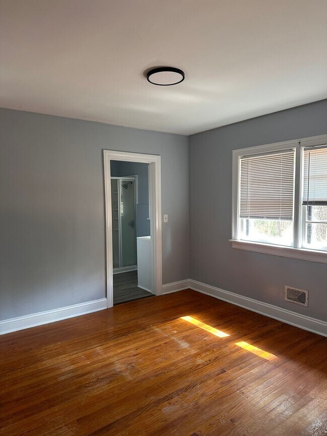 Building Photo - RENTAL HOME 3BD/2BTH