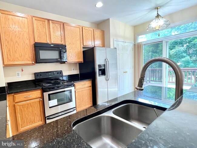 Building Photo - 15720 Palermo Terrace