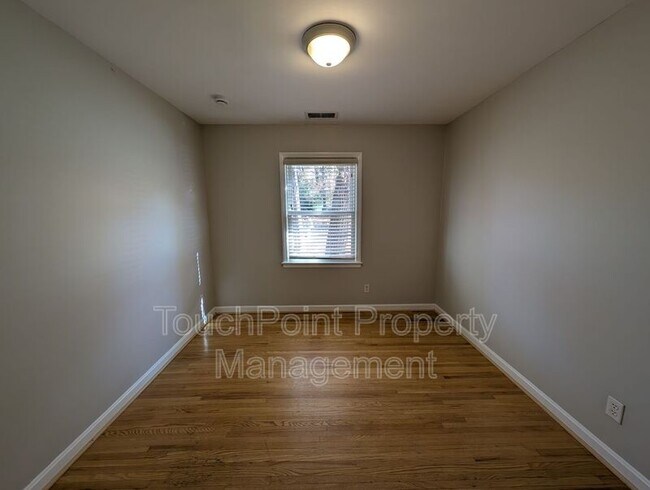 Building Photo - 3331 Donovan Pl