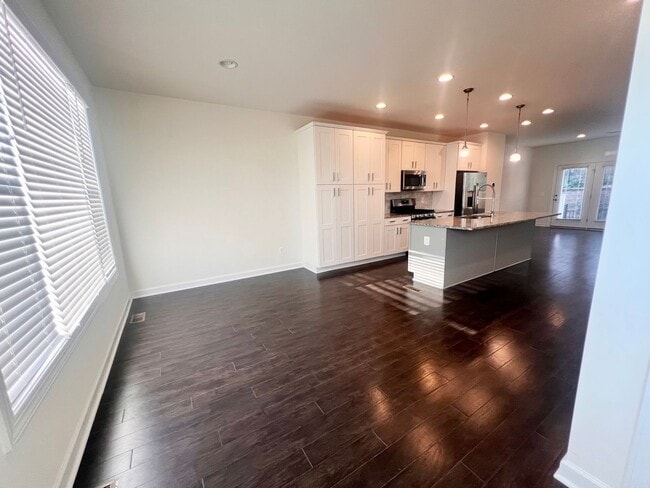 Building Photo - 1674 Delphi Dr