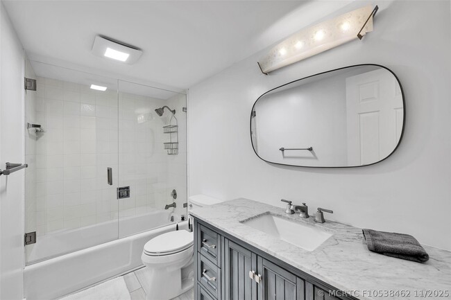Building Photo - 5100 N Ocean Blvd